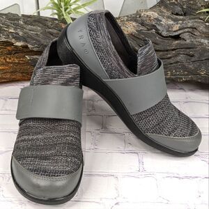 TRAQ by Alegria® Qwik Sneaker